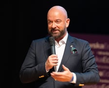 <p>Uroczystość wręczenia dyplom&oacute;w w ramach &bdquo;Wrocławskiego Programu Wspierania Uzdolnionych &ndash; PROMOVERE TALENTA&rdquo; w auli Liceum Og&oacute;lnokształcącego nr XIV</p>