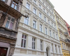 Nowo wyremontowana elewacja ul. Baryckiej 7 we Wrocławiu