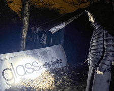 <p>Streetworkerzy przeczesują najróżniejsze miejsca. W niektórych jest naprawdę surrealistycznie</p>