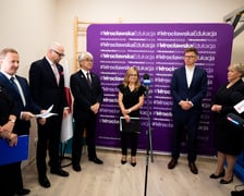Spotkanie związane z przekazaniem 3 wrocławskim Poradniom Psychologiczno-Pedagogicznym  nowoczesnego sprzętu terapeutycznego do diagnozowania oraz wspierania dzieci i młodzieży z różnymi potrzebami.