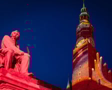 <p>Viedeo mapping i iluminacje na Ratuszu</p>