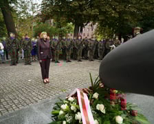 Uroczystości przy pomniku Rotmistrza Witolda Pileckiego w 81. rocznicę wybuchu Powstania Warszawskiego