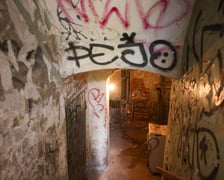 <p>Kamienice przy ul. św. Jerzego na początku remontu w lipcu 2025</p>