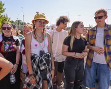 Fani Eda Sheerana w drodze na koncert na Tarczyński Arena Wrocław, 15 sierpnia 2025