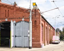 Zabytkowa hala na zajezdni Borek, lato 2025