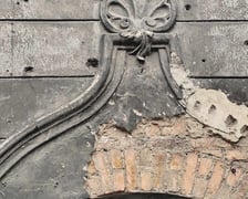 <p>Kamienica 36 przed remontem</p>