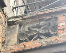 <p>Kamienica 36 przed remontem</p>