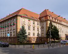 <p>Budynek ZUS przy ul. Pretficza, zdjęcie archiwalne z 2024 roku</p>