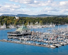 <p class="MsoNormal">Z Wrocławia | 20 października (poniedziałek) o 11:55</p>
<p class="MsoNormal">Z Oslo| 23 października (czwartek) o 14:20</p>
<p class="MsoNormal">Cena | 153 PLN</p>
<p class="MsoNormal">Linia | Ryanair</p>