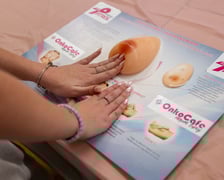 "Pink Generation" - wyjątkowa akcja o profilaktyce raka piersi w V LO we Wrocławiu