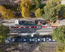 Przebudowa Powstańców Śląskich w dniu 13 października 2025 po przełożeniu ruchu na lewe pasy