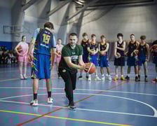 Koszykarze Śląska Wrocław odwiedzili uczniów V LO
