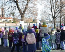 Odsłonięcie Ławeczki Życzliwości na bulwarze Xawerego Dunikowskiego, 21 listopada 2025