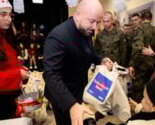 Spotkanie w ramach akcji MOPS "Paczki Dobrych Relacji" w domu parafialnym na Karłowicach