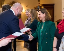 Uroczystość złożenia ślubowania i wręczenia aktów nadania stopnia awansu zawodowego nauczyciela mianowanego - 11.12.2025