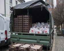 Świąteczne paczki z żywnością dla najuboższych mieszkańców Wrocławia - 24.12.2025