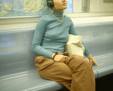 Zdjęcie Bartka Sadowskiego i jednocześnie jeden z plakatów do kupienia w jego galerii