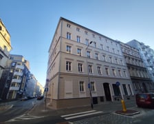 Remont elewacji kamienicy przy ul. Dworcowej 10 na Przedmieściu Oławskim