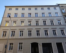 Remont elewacji kamienicy przy ul. Dworcowej 10 na Przedmieściu Oławskim