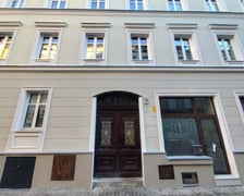 Remont elewacji kamienicy przy ul. Dworcowej 10 na Przedmieściu Oławskim