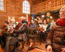 <p>Wsp&oacute;lne kolędowanie w dawnym kości&oacute;lku św. Jana Nepomucena, stojącym w Parku Szczytnickim. Wrocław, 24.01.2026</p>