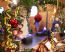 <p>Wsp&oacute;lne kolędowanie w dawnym kości&oacute;lku św. Jana Nepomucena, stojącym w Parku Szczytnickim. Wrocław, 24.01.2026</p>