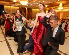 Bal studniówkowy uczniów IV LO we Wrocławiu