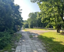 <p>Poza nową drogą rowerową, zostanie tu r&oacute;wnież wyremontowany chodnik (na Dembowskiego)</p>