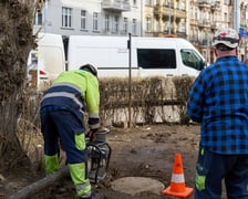 <p>Awaria ciepłownicza na ul. Sienkiewicza, pracownicy Fortum. 01.03.2026</p>