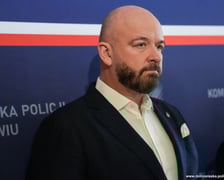 Ślubowanie nowoprzyjętych policjantów garnizonu dolnośląskiego w Sali Rycerskiej wrocławskiego Ratusza.