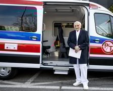 <p>Nowoczesny ambulans przekazany został 10 marca Wojew&oacute;dzkiemu Szpitalowi Specjalistycznemu przy ul. Kamieńskiego</p>