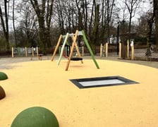 <p>Plac zabaw "Osada krasnali" w Parku Południowym</p>