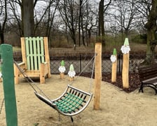 <p>Plac zabaw "Osada krasnali" w Parku Południowym</p>
