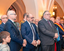 <p>Odsłonięcie popiersia generała J&oacute;zefa Bema we wrocławskim ratuszu</p>