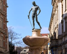 <p>Fontanna Szermierz na Pl. Uniwersyteckim&nbsp; we Wrocławiu</p>