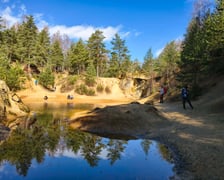 <p>Kolorowe Jeziorka w Rudawach Janowickich</p>