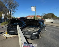 Zderzenie trzech samochodów osobowych przy Mostach Warszawskich we Wrocławiu - 28.04.2026 r.