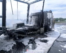 Pożar pojazdu na drodze S5