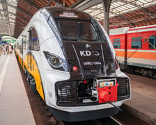 100. pociąg Kolei Dolnośląskich - Pesa Elf 48WEc-064 - na dworcu Wrocław Główny