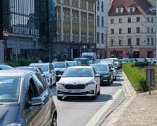 Korek na Kazimierza Wielkiego w poniedziałkowe popołudnie