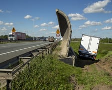 Wypadek TIR-a na Autostradowej Obwodnicy Wrocławia