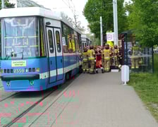 Akcja ratunkowa w związku z wypadkiem na skrzyżowaniu ulic Powstańców Śląskich i Orlej