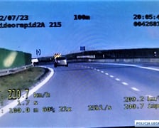 Ponad 200 km na godzinę na autostradzie A4. Ostra jazda sporo kosztuje