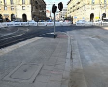 Skrzyżowanie ulic Piłsudskiego i Świdnickiej. Remont torowiska już prawie skończony.