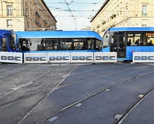 Skrzyżowanie ulic Piłsudskiego i Świdnickiej. Remont torowiska już prawie skończony.