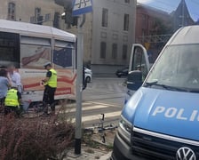 Wypadek na Pułaskiego. Nie jeżdżą tramwaje. Są objazdy i komunikacja zastępcza