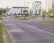 W ramach programu "Wrocław na dobrej drodze" naprawionych zostanie 16 ulic. Nowy asfalt pojawi się m.in. na Kozanowie