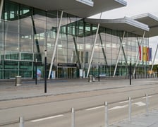 <p>Wrocławskie lotnisko zamknięte do 4 grudnia 2025. Pusty terminal. Wrocław, 26.10.2025</p>