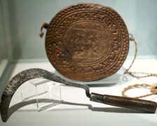 <p class="MsoNormal">Wystawa &bdquo;Ala Savashevich. Twoje ciało to pole pracy&rdquo; w Muzeum Etnograficznym do 16 sierpnia</p>