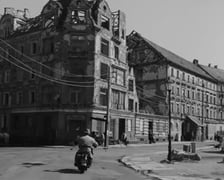 <p>Scena z &bdquo;Ojczyzny&rdquo; sfilmowana w Legnicy (grającej Frankfurt)</p>
